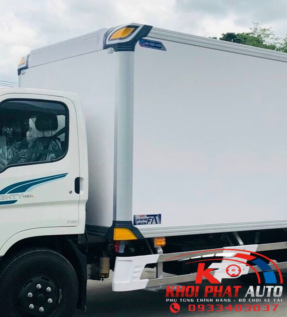 chup-goc-thung-kin-xe-tai-thung-dong-lanh-bao-on-quyen-auto-6.jpg_1