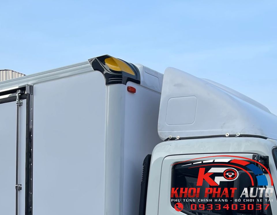 chup-goc-thung-kin-xe-tai-thung-dong-lanh-quyen-auto-1.jpg_1