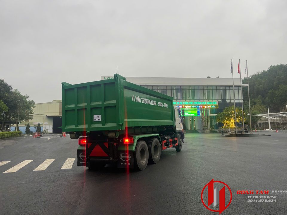 hino-500-fm-thung-rac-roi-hooklift-22-khoi-06.jpg_1