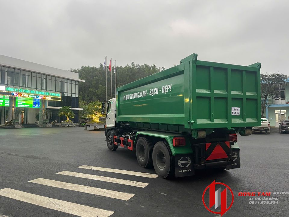 hino-500-fm-thung-rac-roi-hooklift-22-khoi-07.jpg_1