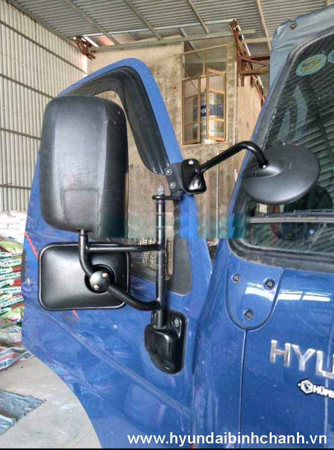 kinh-vuong-hau-hyundai-n250-hd72-110s.jpg_1