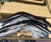 Vè che mưa hai bên cửa che mưa Hyundai Hino Isuzu Kia 