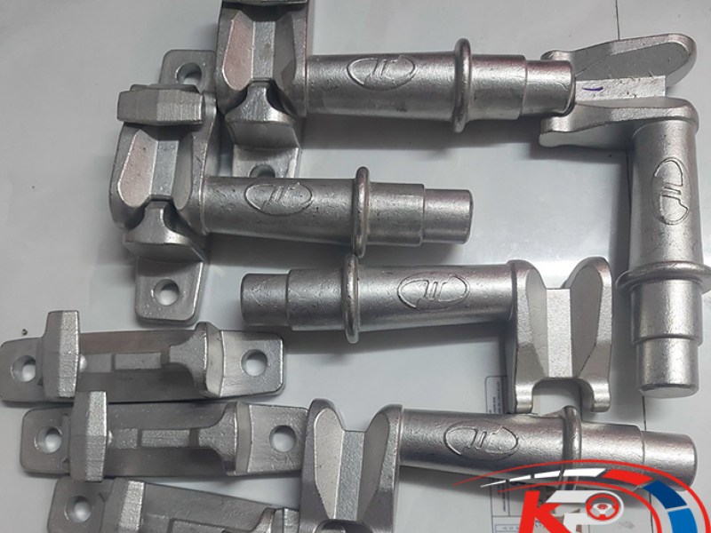 Đá gày cửa thùng xe tải Inox gan