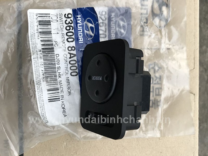 Công tắc chỉnh kính sấy kính Hyundai Trago HD1000 HD320 HD270 