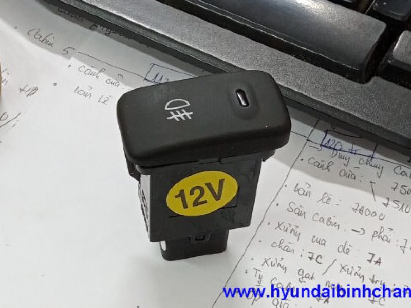 Nút bấm đèn cản HD72 HD99 N250 110S công tắc đèn cản
