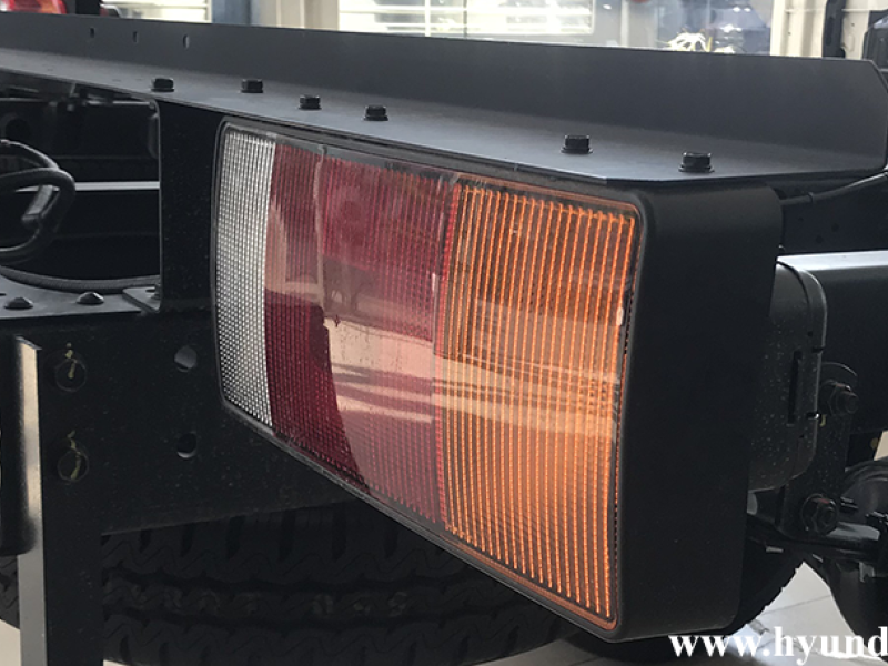 đèn lái hyundai hd