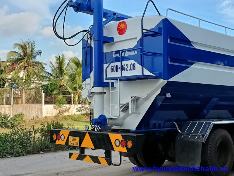 Đóng bồn chở cám cải tạo bồn chở thức ăn gia súc