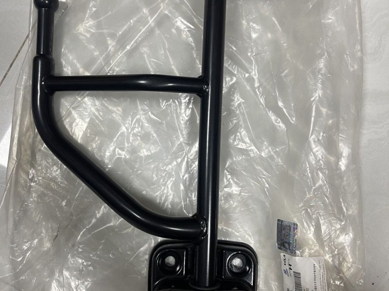 Gọng gương Hyundai HD72 HD99 110S N250SL HD700 HD800 chính hãng