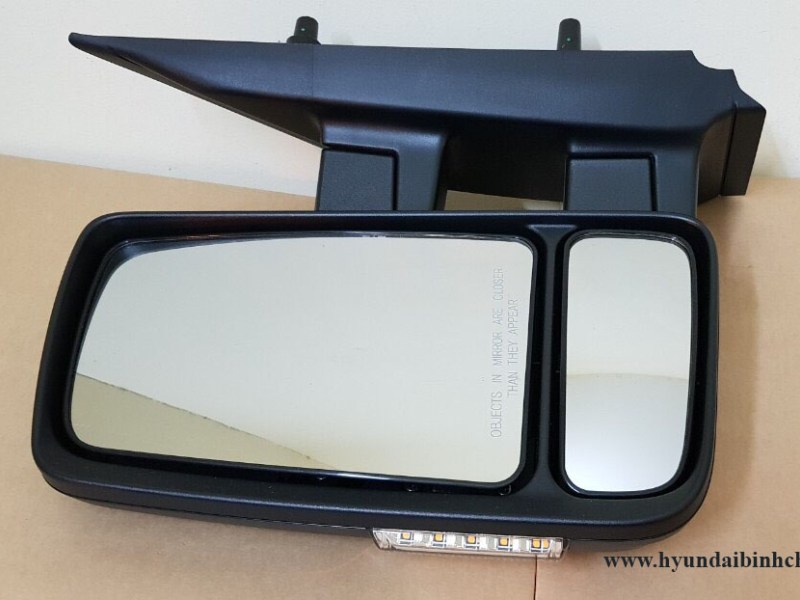 Guong hau Hyundai Solati