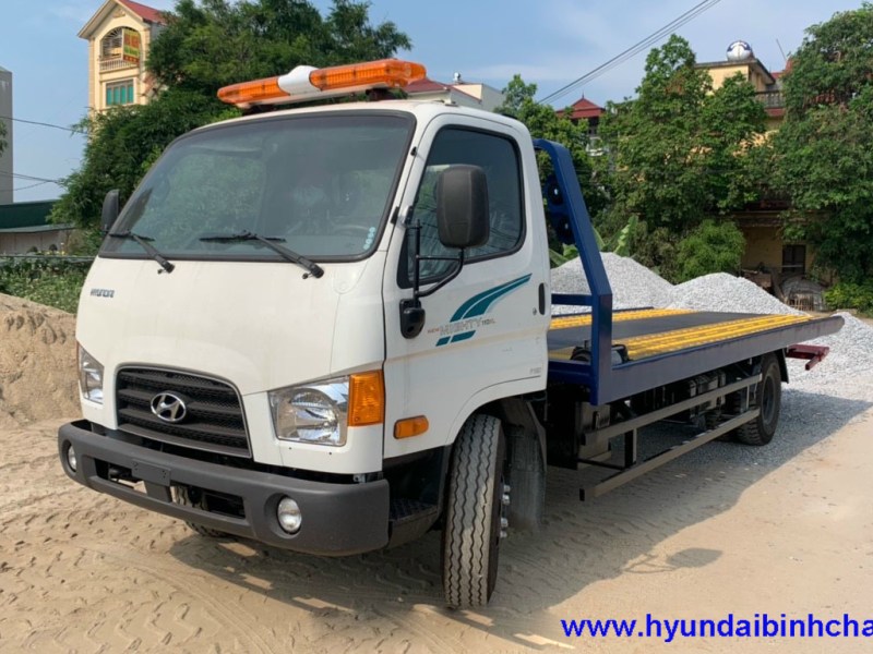 Hyundai 110XL cứu hộ có sàn trượt chở ô tô