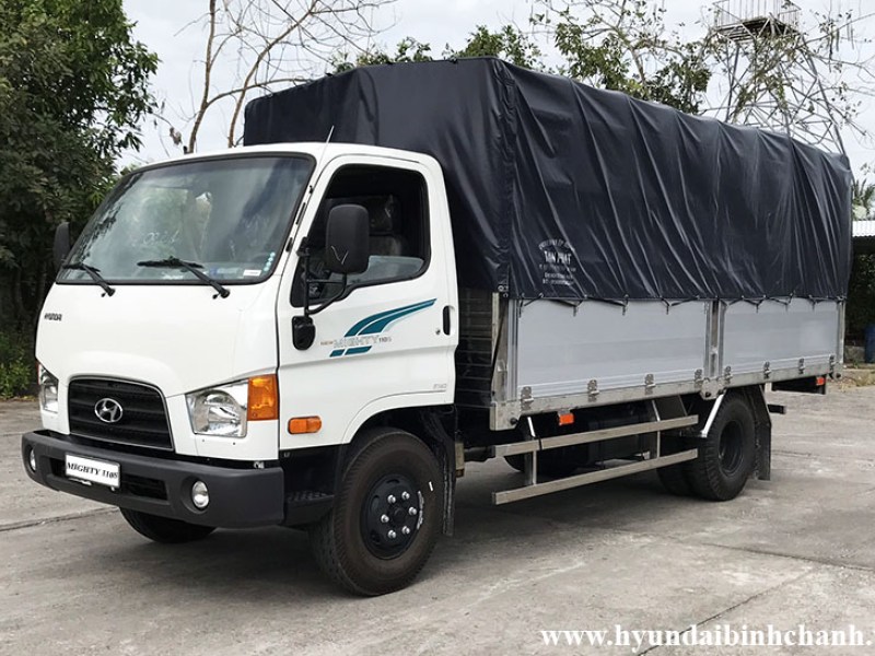 hyundai-mighty-110s-thung-mui-bat