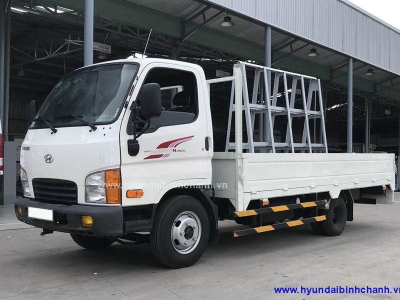 Hyundai N250SL chở kính