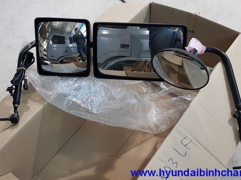 Kính hậu Hyundai Trago chỉnh điện lắp cho HD320 HD1000