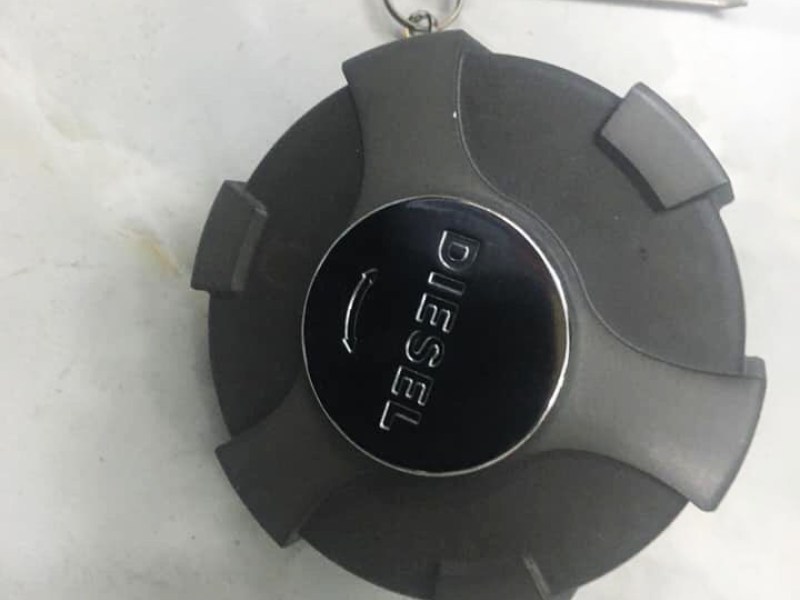 nap binh dau xe daewoo