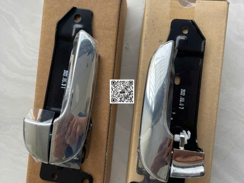 Tay mở cửa trong KIA K200 K250 chính hãng