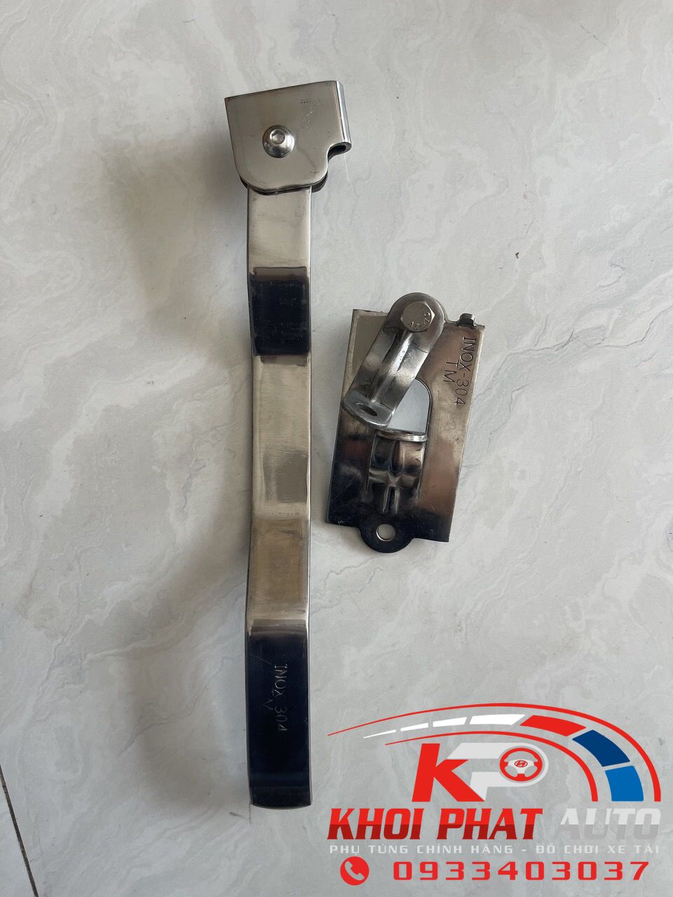 tay-gat-khoa-thung-xe-tai-1.jpg_1