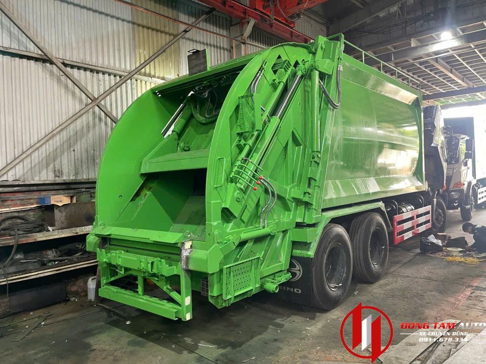 xe-ép-rac-chở-rac-10.jpg_1